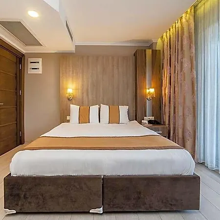 Hotel Royal Capital Cekirge 3*