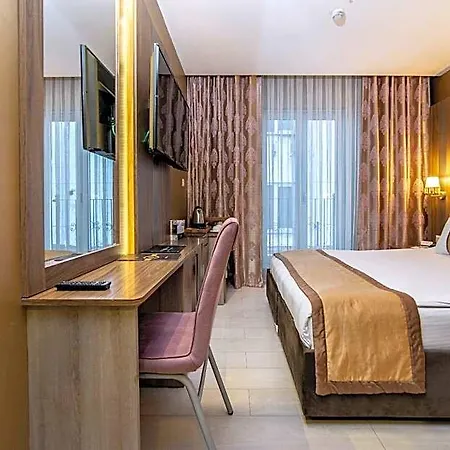 Hotel Royal Capital Cekirge 3*