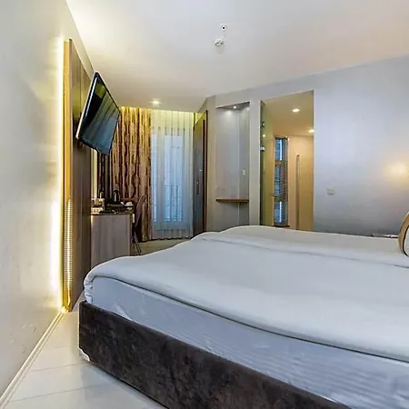 Royal Capital Cekirge 3*